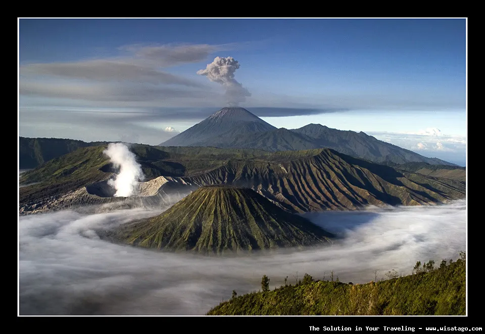 Gunung Bromo Jawa Timur, kawah aktif
