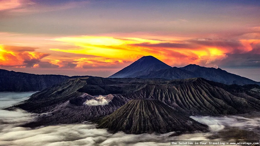 Gunung Bromo Jawa Timur, pemandangan memukau