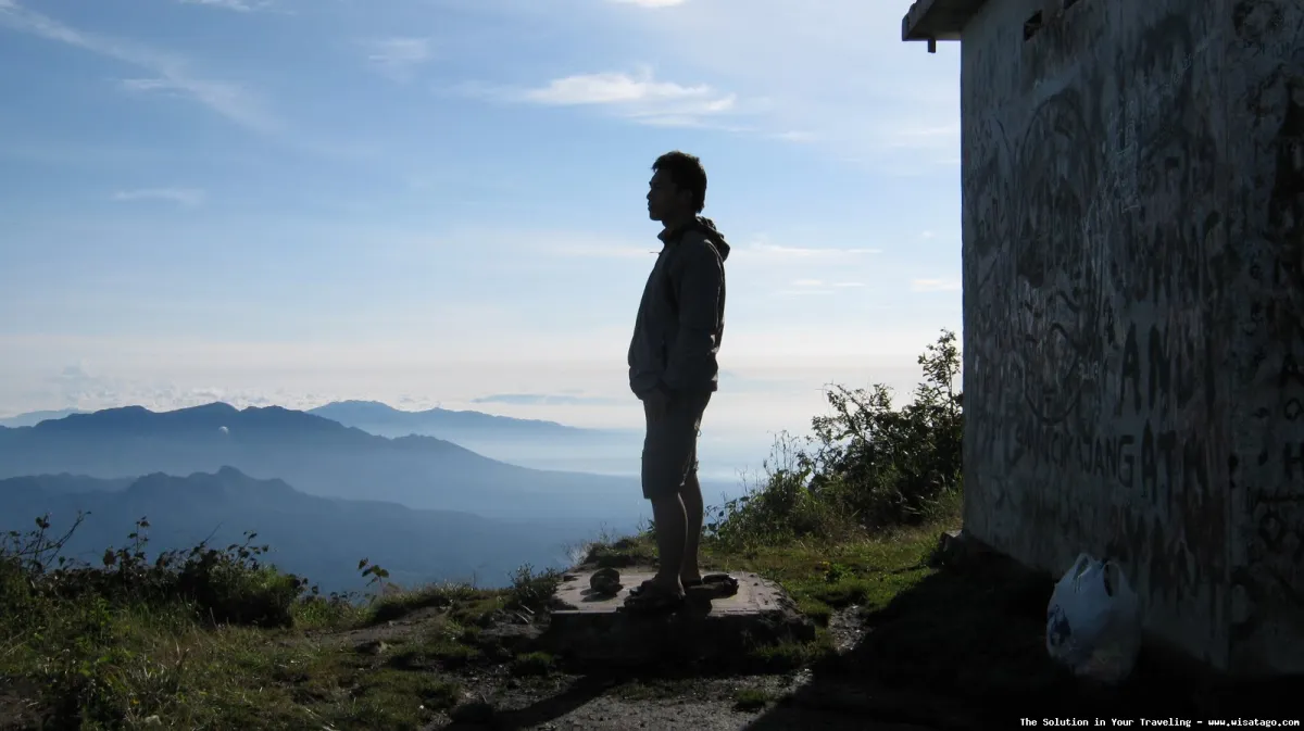 Gunung Cikuray, pemandangan puncak menawan