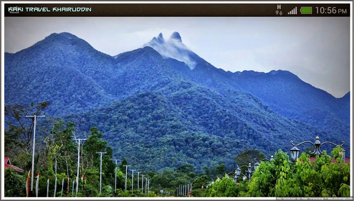 Gunung Daik, puncak menjulang ke langit