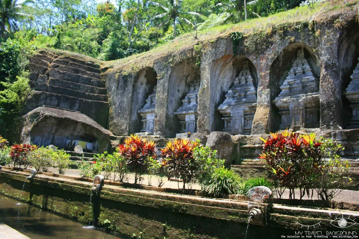 Gunung Kawi: Pemandangan indah menakjubkan.