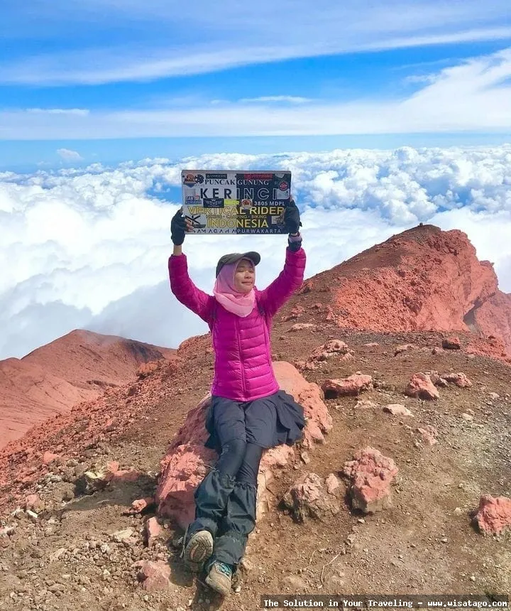 Gunung Kerinci, puncak Sumatera tertinggi