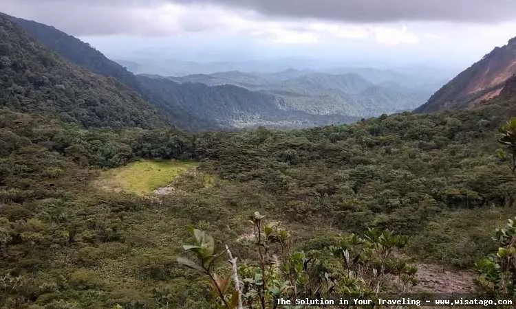 Gunung Kunyit: lanskap alam yang indah