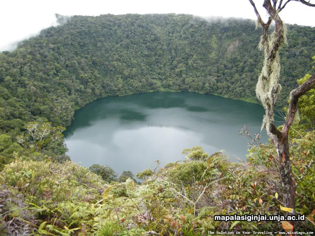 Gunung Masurai, keindahan alam Jambi