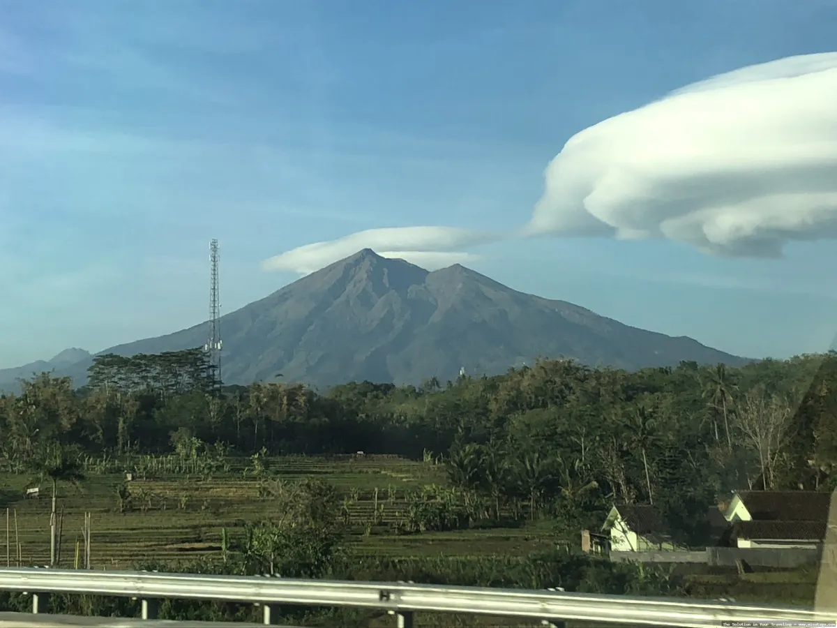 Gunung Merbabu, pemandangan alam indah