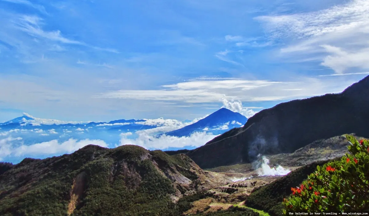 Gunung Papandayan, kawah yang memukau