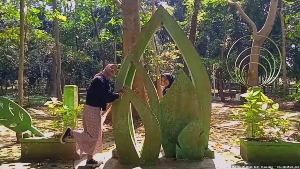Hutan Kota Malabar yang asri dan rindang