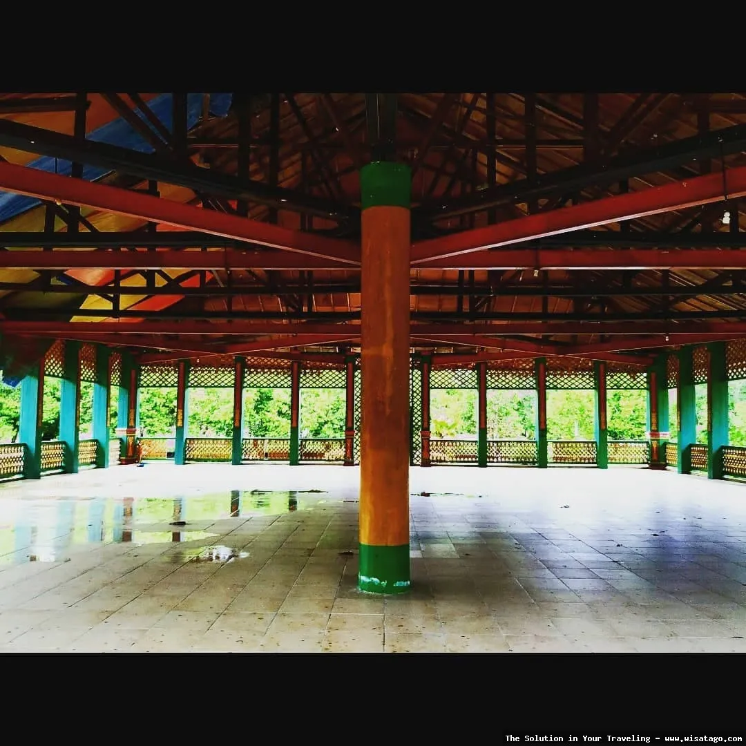Istana Damnah: kemegahan arsitektur bersejarah