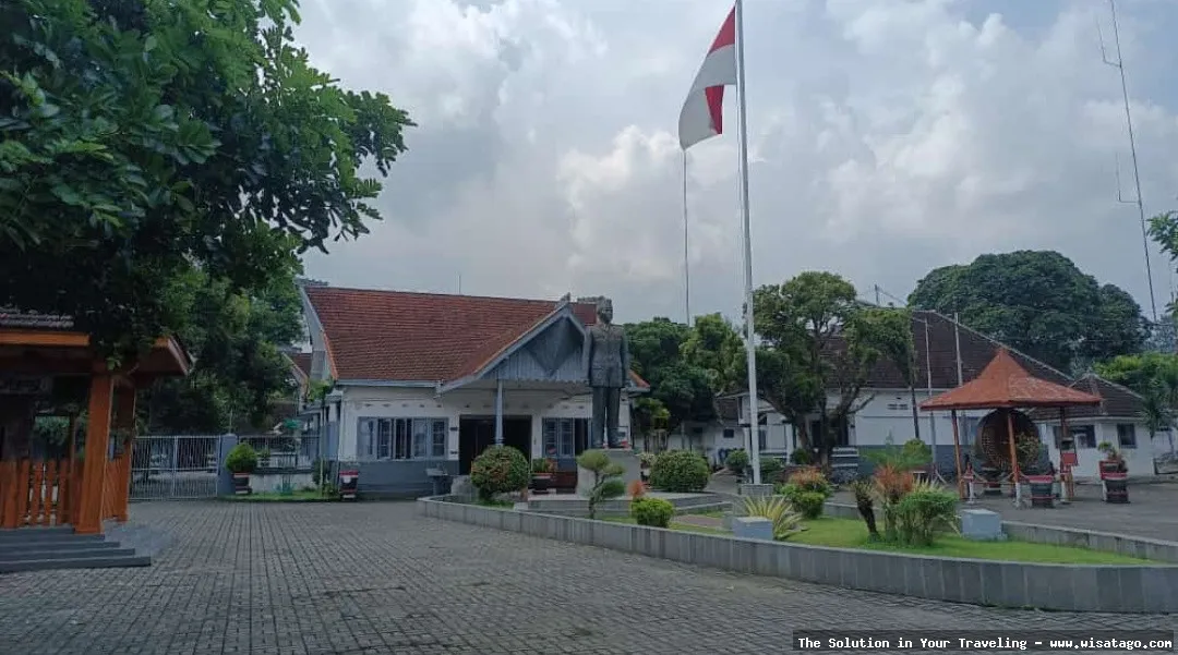 Istana Gebang, rumah masa kecil Soekarno