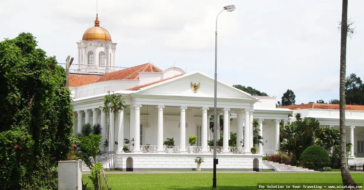 Istana Kepresidenan Bogor: Tips, Harga Tiket, Kuliner, Lokasi, Fasilitas dan Spot