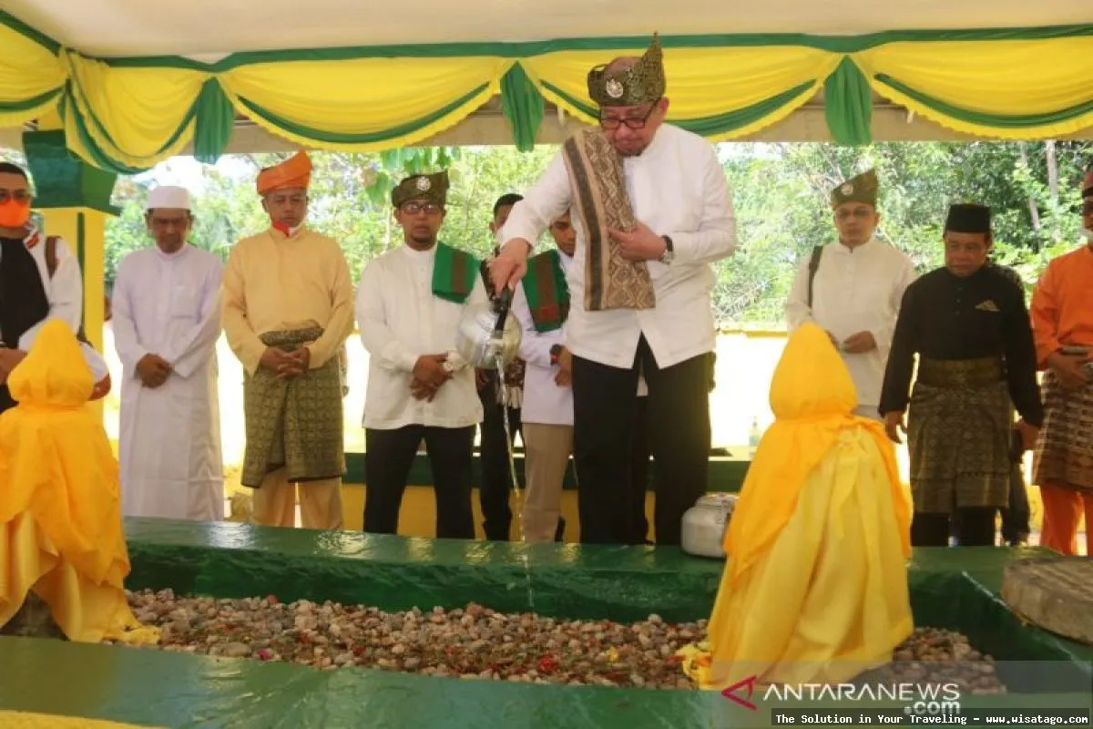 Jembatan Engku Puteri Raja Hamidah megah