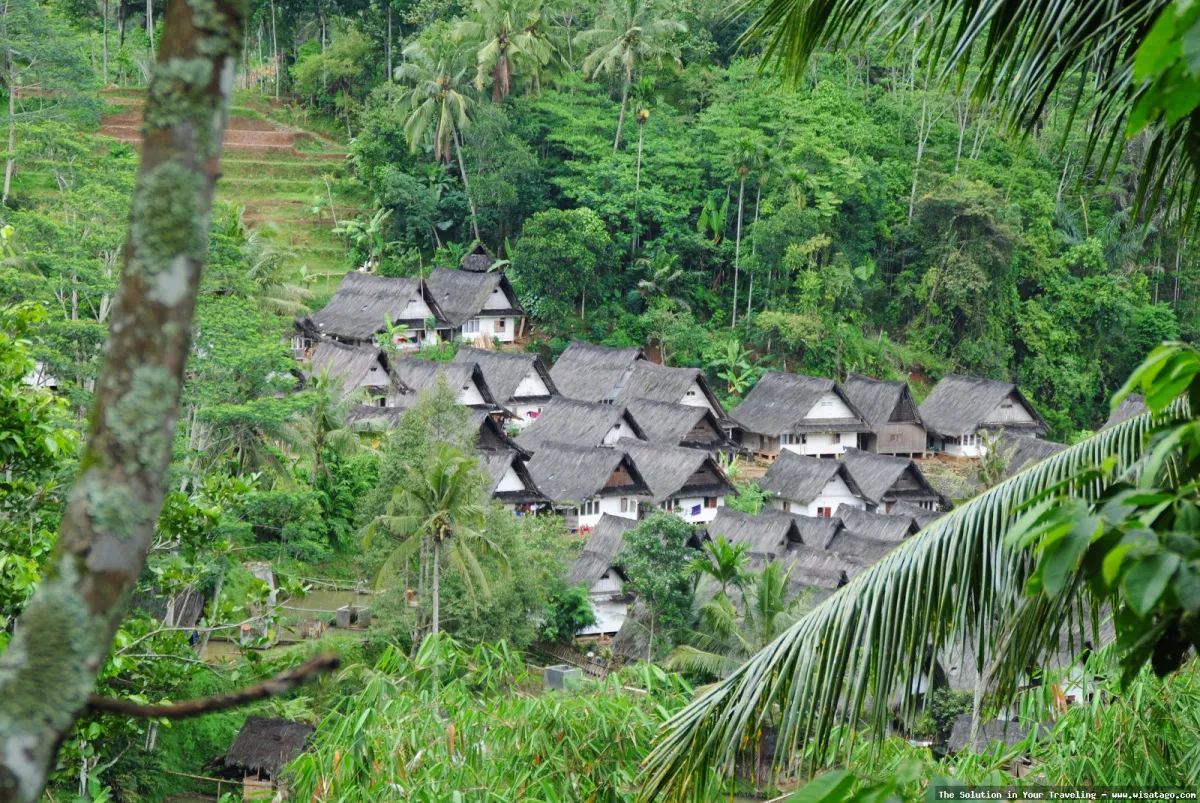Kampung Naga, perkampungan adat Sunda