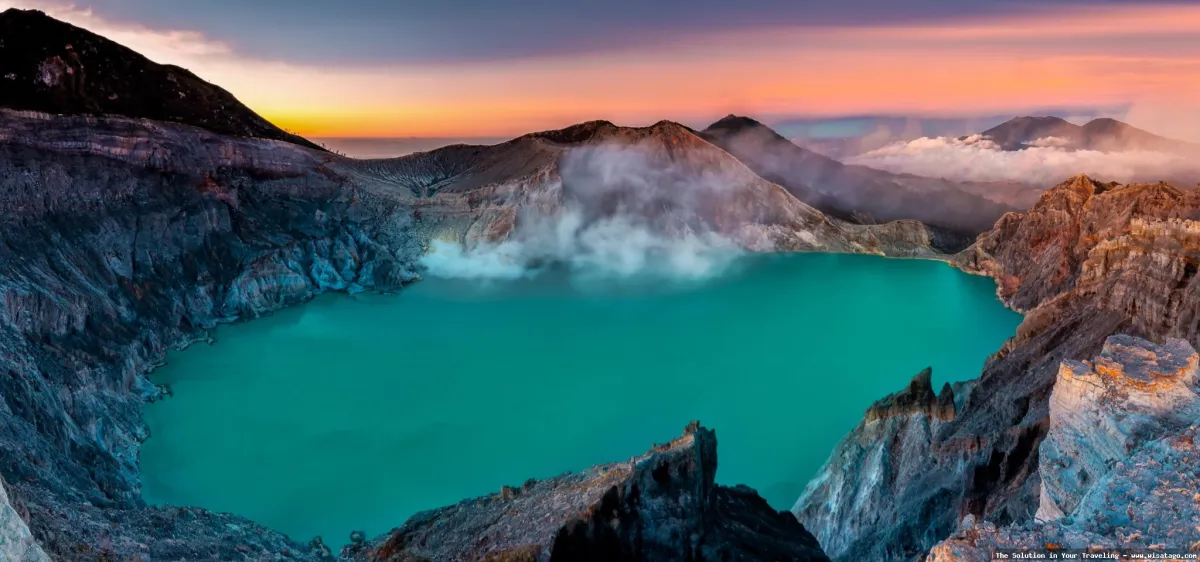 Kawah Ijen, danau kawah vulkanik