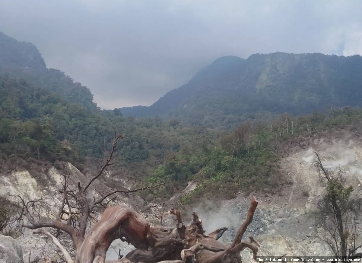 Kawah Ratu: Keindahan kawah memukau