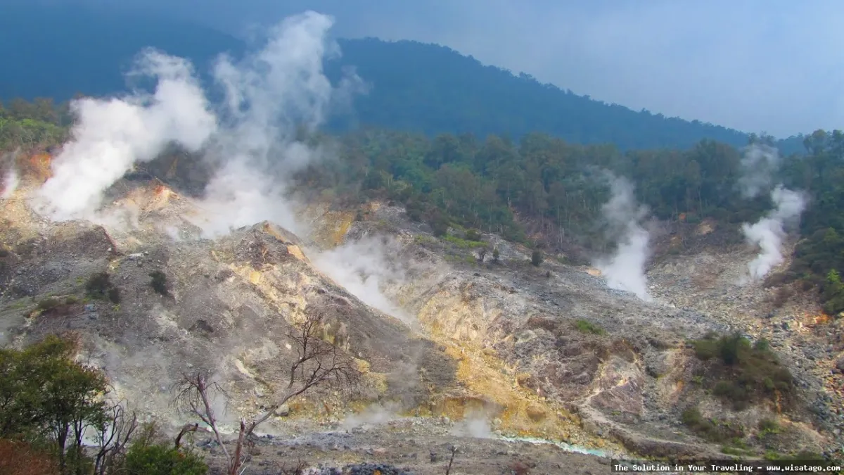 Kawah Ratu: Keindahan alam memukau