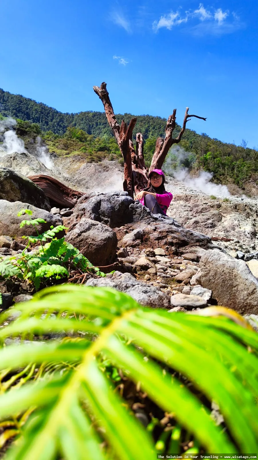 Kawah Ratu: keindahan kawah vulkanik