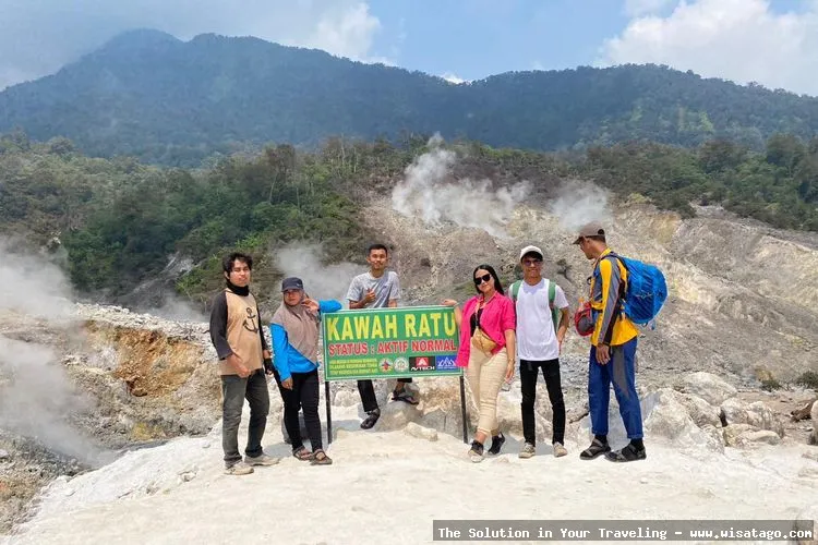 Kawah Ratu: Keindahan kawah vulkanik