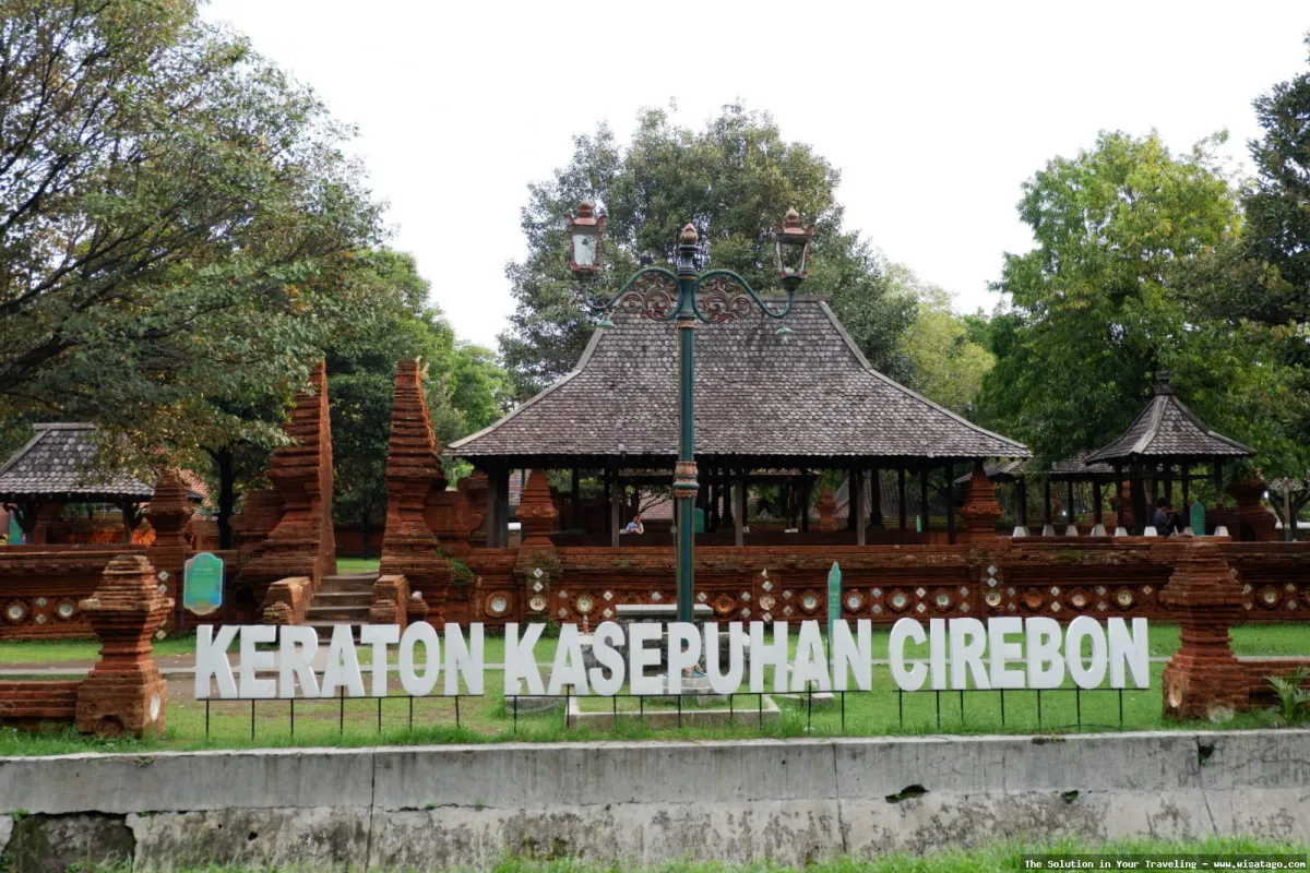 Keraton Kasepuhan Cirebon, arsitektur megah.