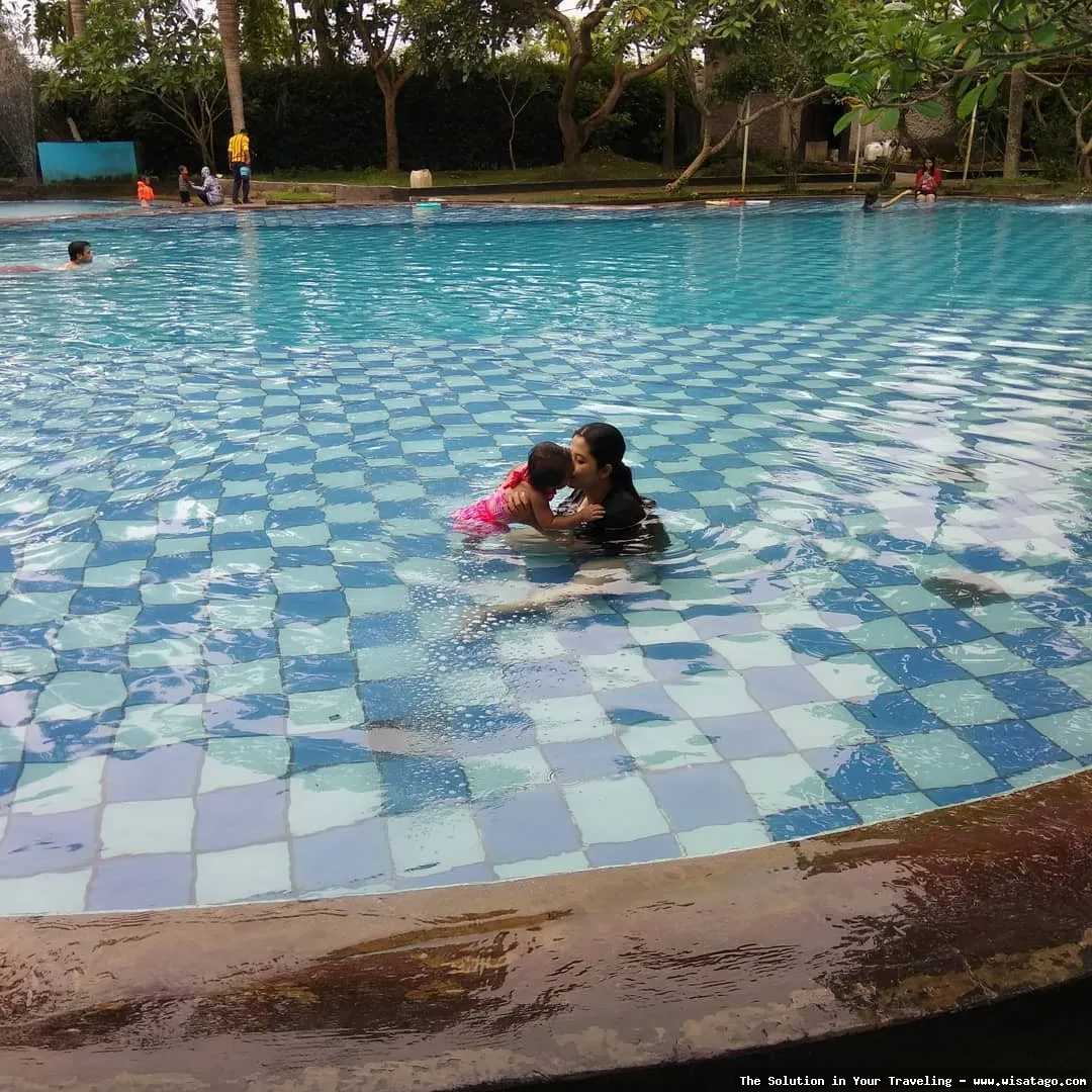 Kimo Swimming Pool, kolam renang modern