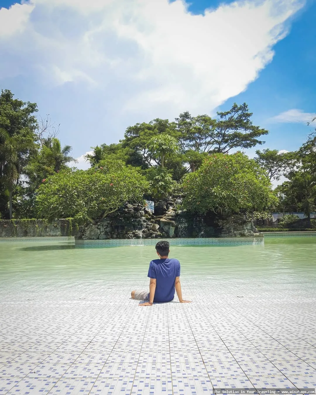 Kimo Swimming Pool yang menyegarkan