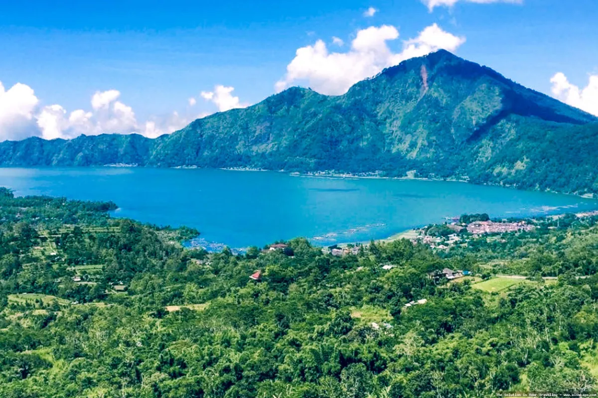 Kintamani: Pemandangan indah danau dan gunung