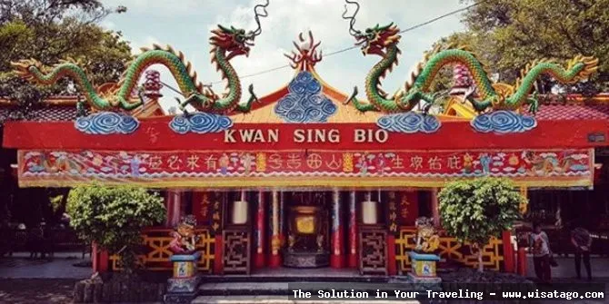 Klenteng Kwan Sing Bio megah dan indah