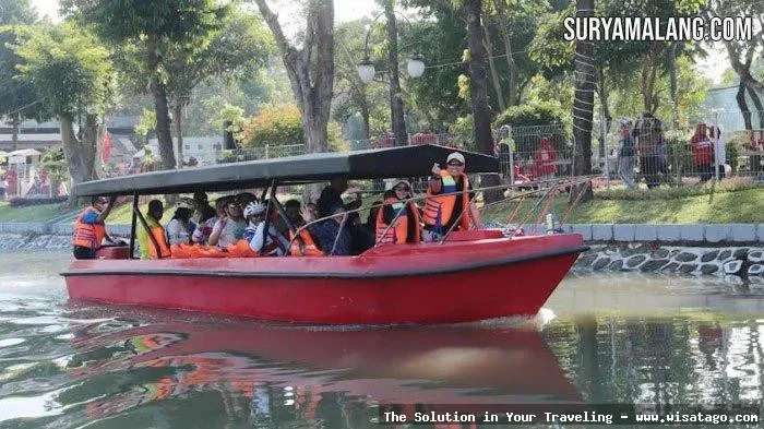 Kolam Perahu Ai Ai yang menawan