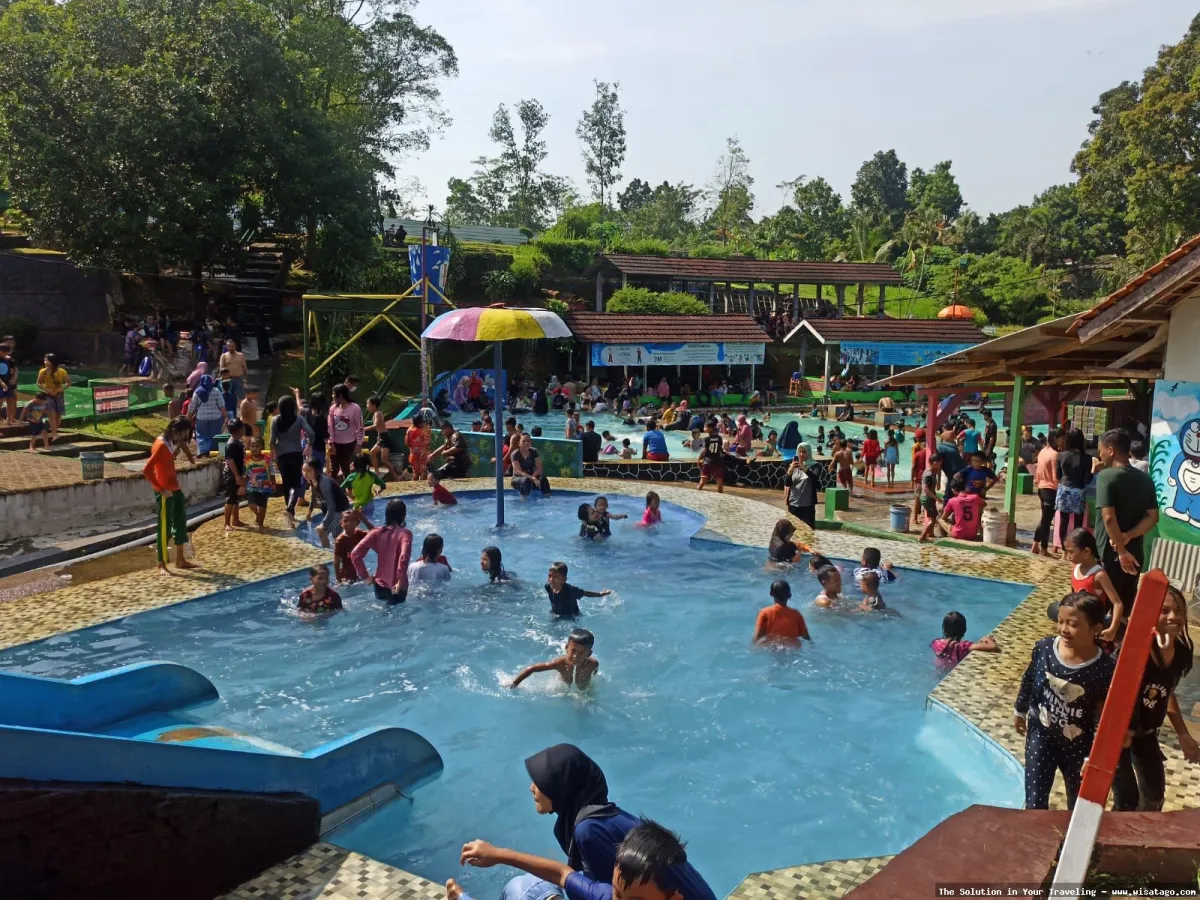 Kolam Renang Ciheuleut yang menyegarkan
