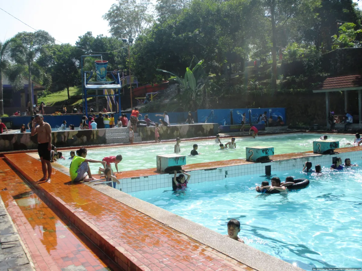 Kolam Renang Ciheuleut yang menyegarkan