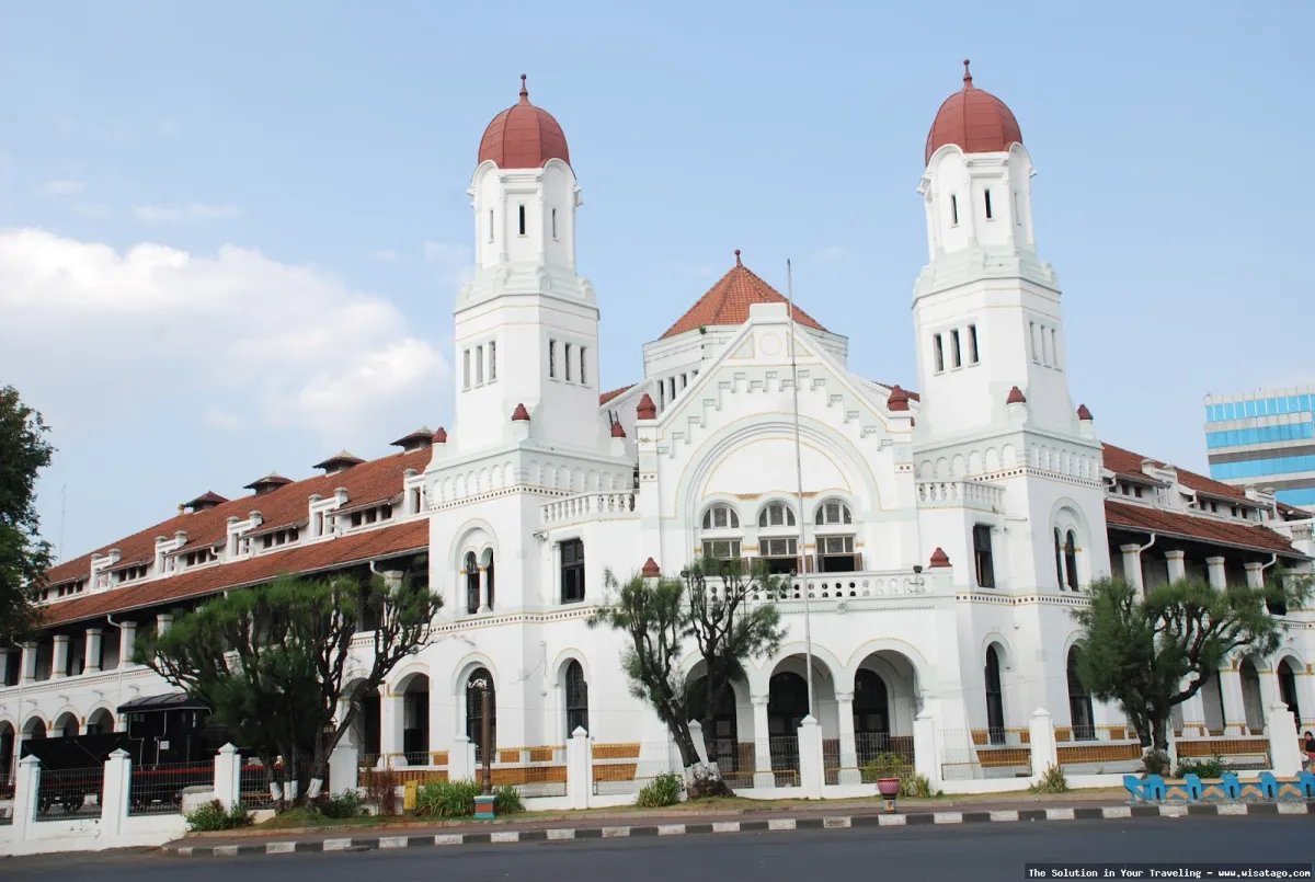 Lawang Sewu: Tips, Harga Tiket, Kuliner, Lokasi, Fasilitas dan Spot