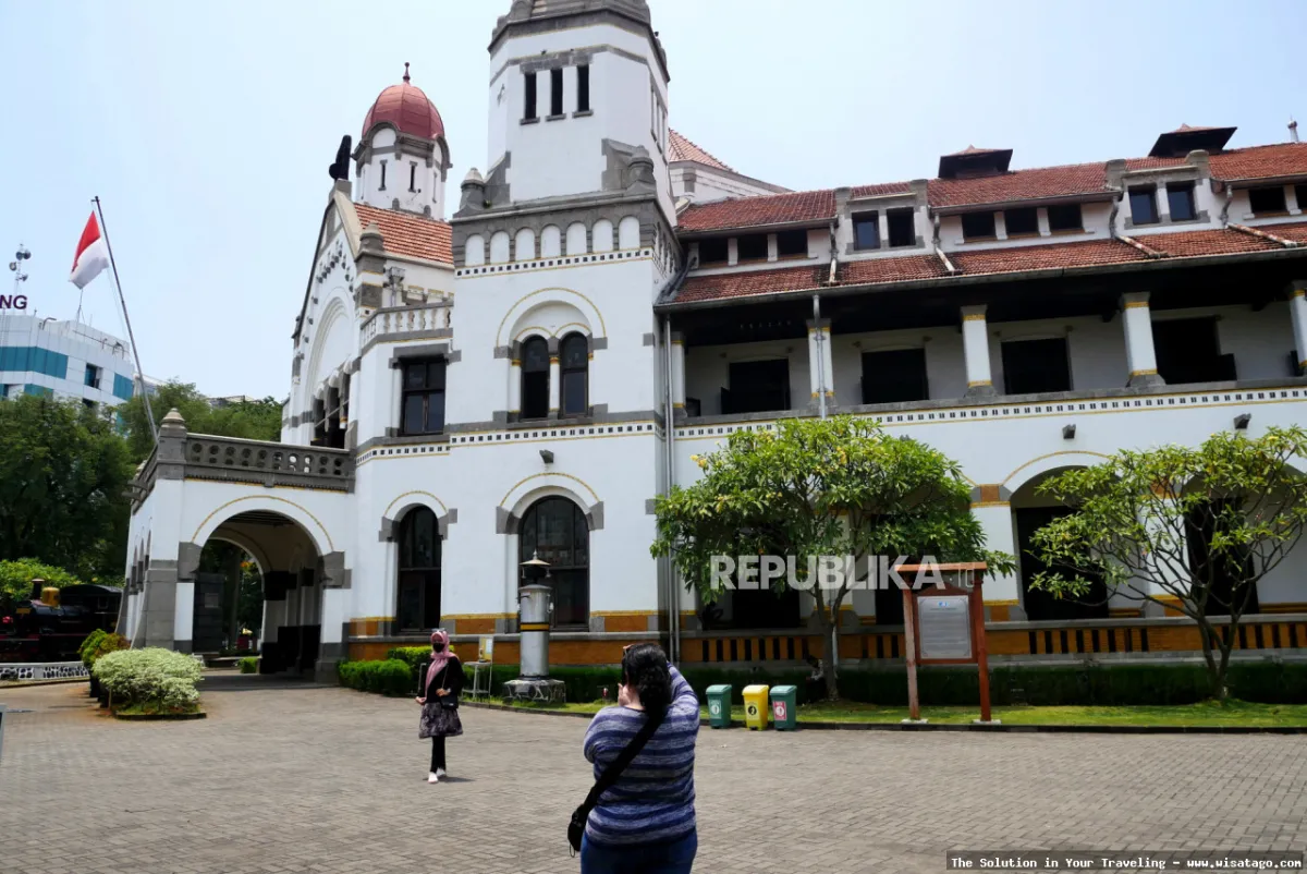 Lawang Sewu, bangunan bersejarah di Semarang