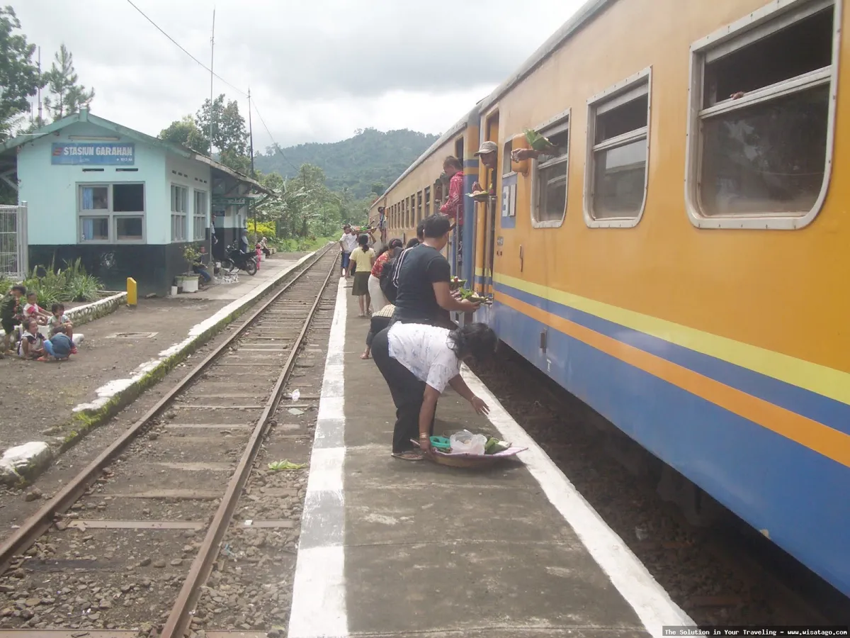 Lori Wisata Kalibaru, seru dan asyik