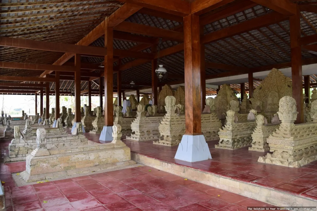 Makam Aer Mata Ebu: Tips, Harga Tiket, Kuliner, Lokasi, Fasilitas dan Spot Makam Aer Mata Ebu: Tips, Harga Tiket, Kuliner, Lokasi, Fasilitas dan Spot