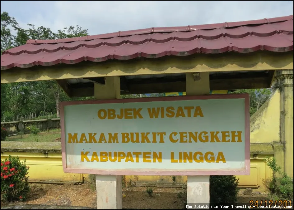 Makam Bukit Cengkeh, suasana sakral.