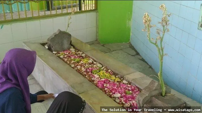 Makam Embung Fatimah, situs bersejarah kuno