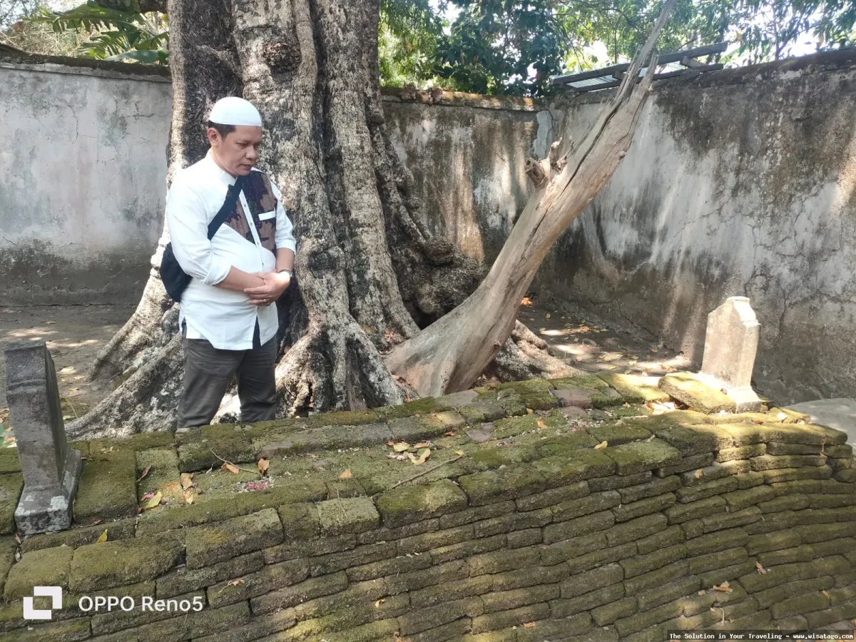 Makam Keramat Siantan: situs bersejarah lokal
