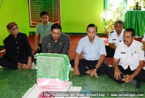 Makam Ki Ronggo: Kompleks makam bersejarah