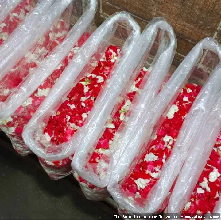 Makam Merah: bangunan bersejarah yang megah