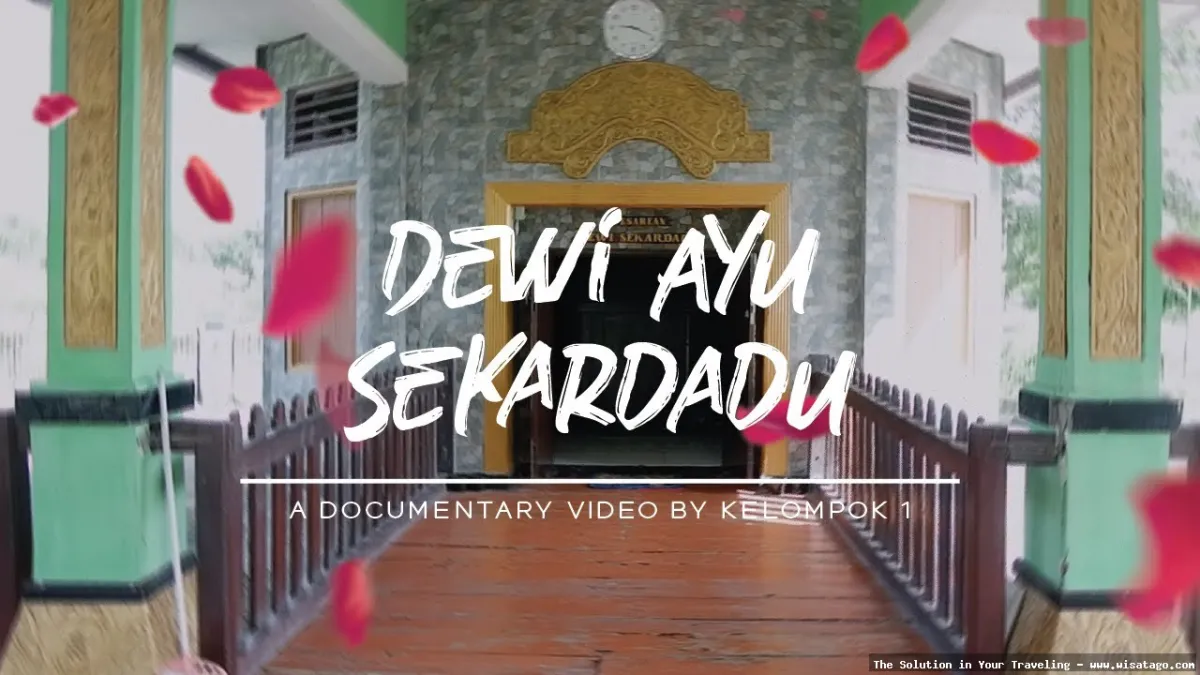 Makam Putri Ayu Dewi Sekardadu yang sakral
