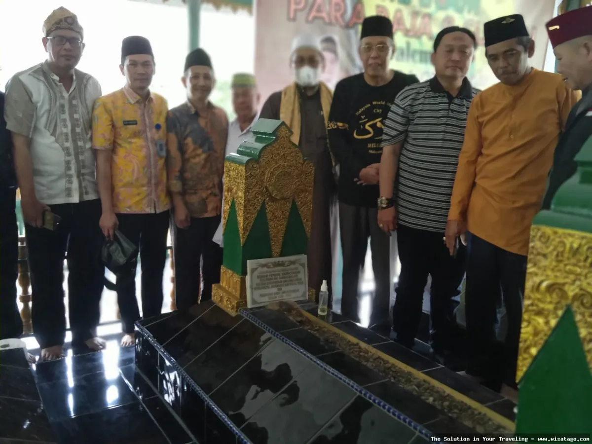 Makam Raja Abdurrahman, situs bersejarah