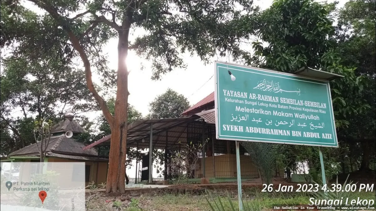 Makam Raja Abdurrahman, tampak megah terawat