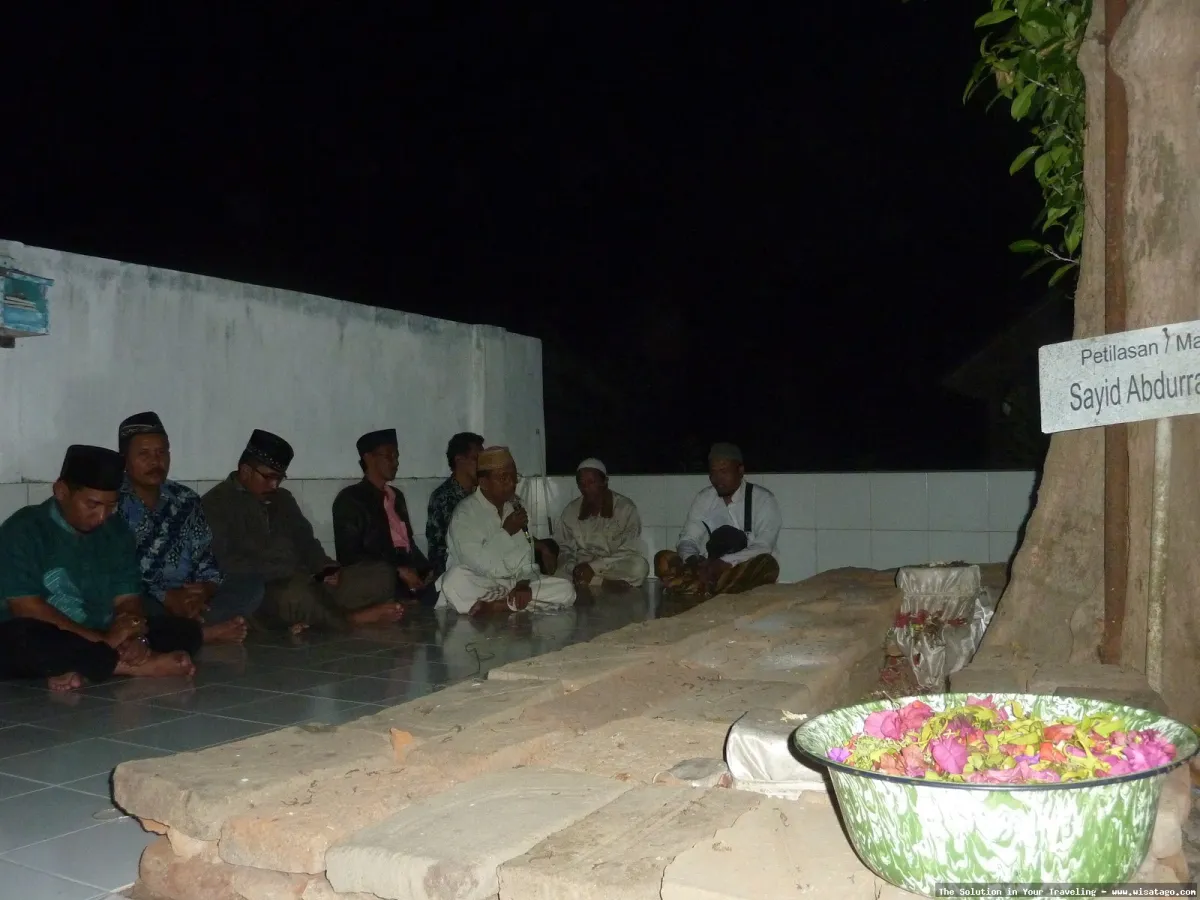 Makam Raja Abdurrahman, situs bersejarah