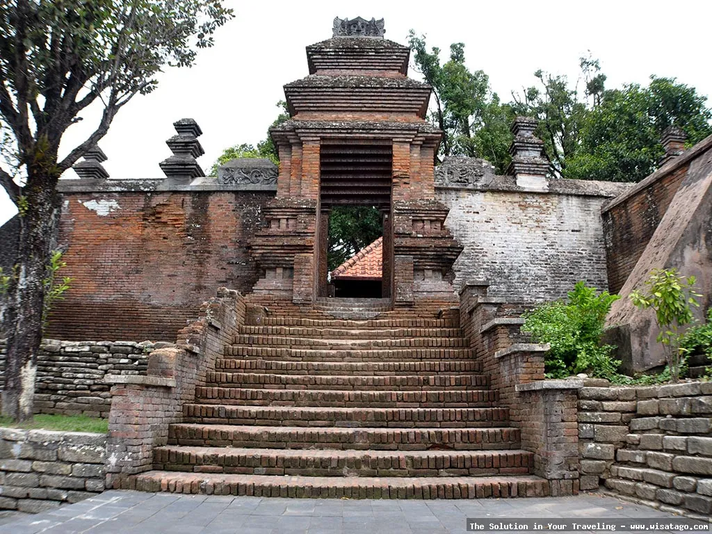 Makam Raja Abdurrahman, situs bersejarah