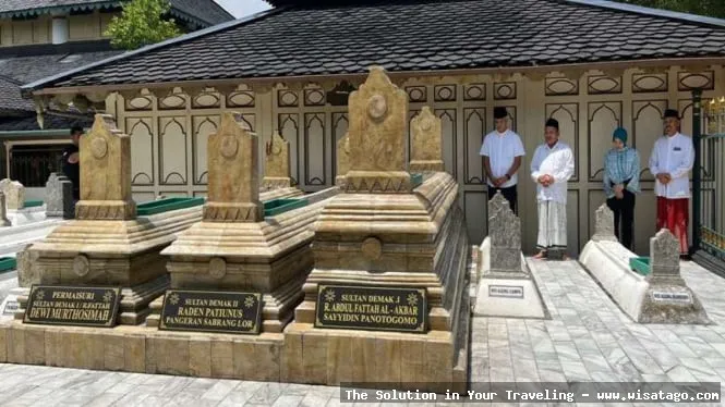 Makam Raja Abdurrahman, situs bersejarah