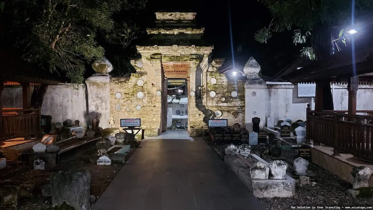 Makam Sunan Bonang, destinasi ziarah