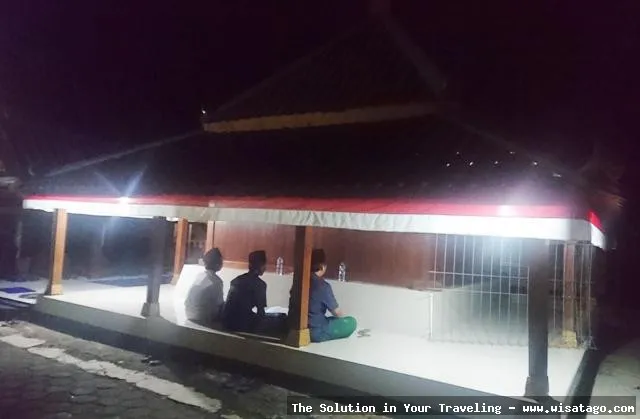 Makam Sunan Geseng, tempat ziarah.
