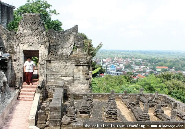 Makam Sunan Sendang Duwur: Tips, Harga Tiket, Kuliner, Lokasi, Fasilitas dan Spot Makam Sunan Sendang Duwur: Tips, Harga Tiket, Kuliner, Lokasi, Fasilitas dan Spot
