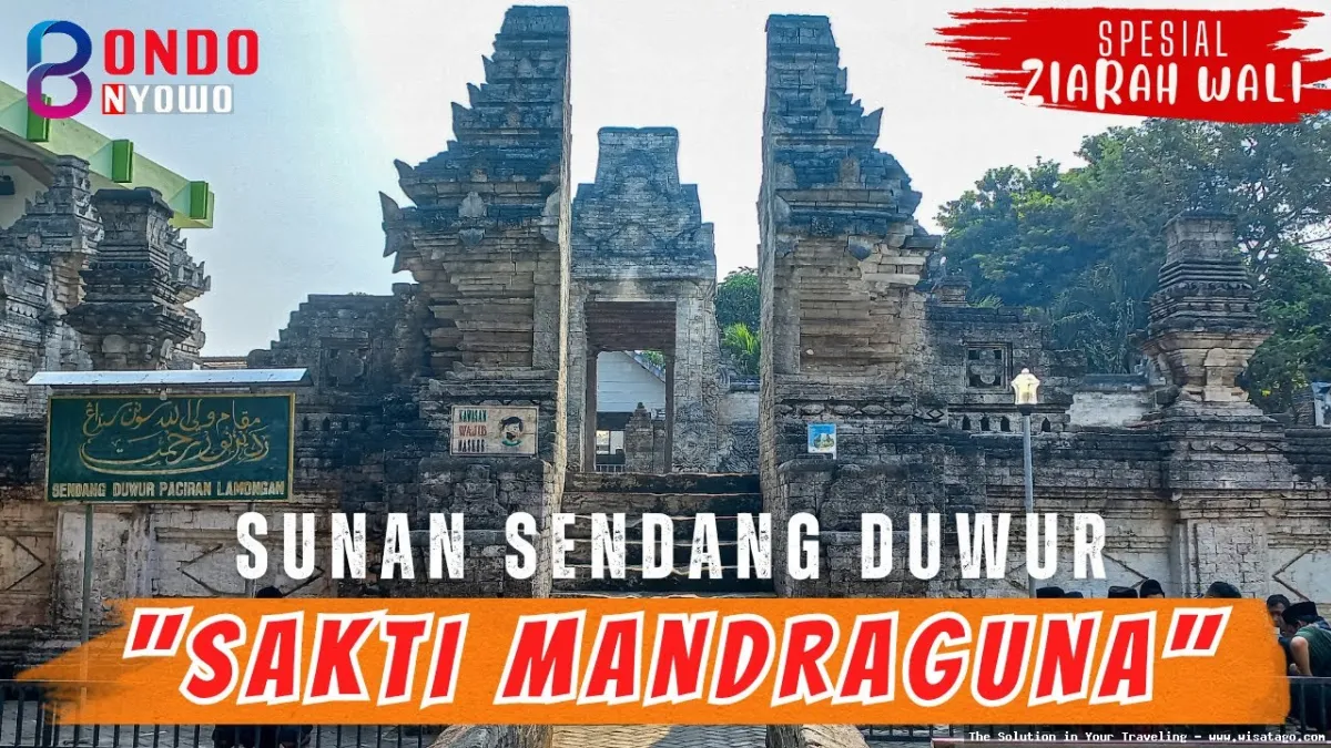 Makam Sunan Sendang Duwur yang megah