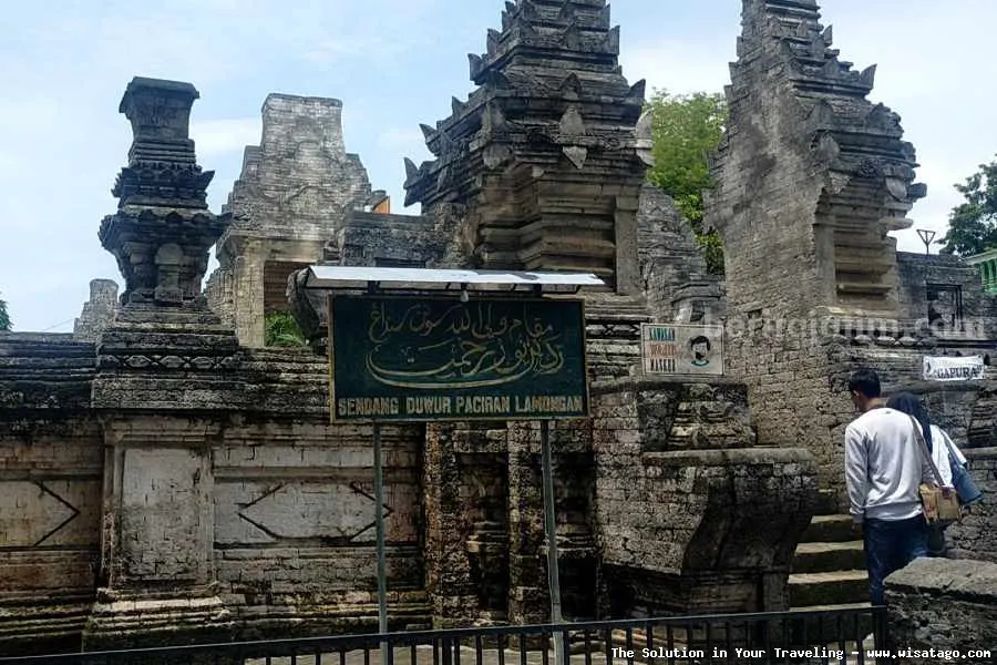 Makam Sunan Sendang Duwur yang megah