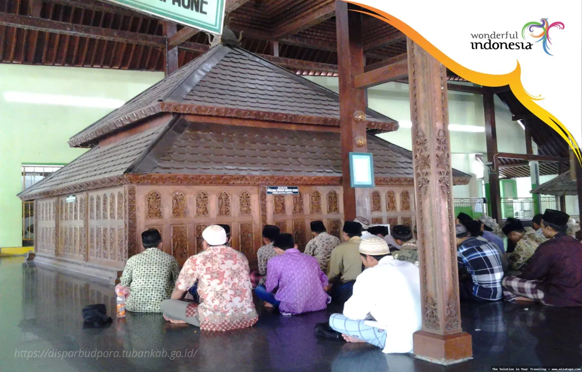 Makam Syeh Maulana Ibrahim Asmaragandi, sakral.